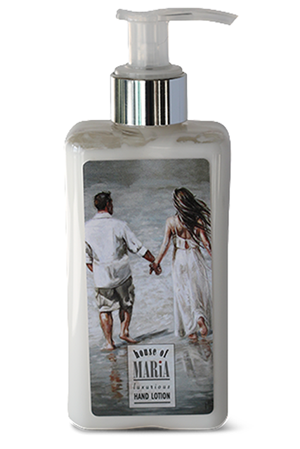 Couple on Beach | Cotton On | Hand Lotion