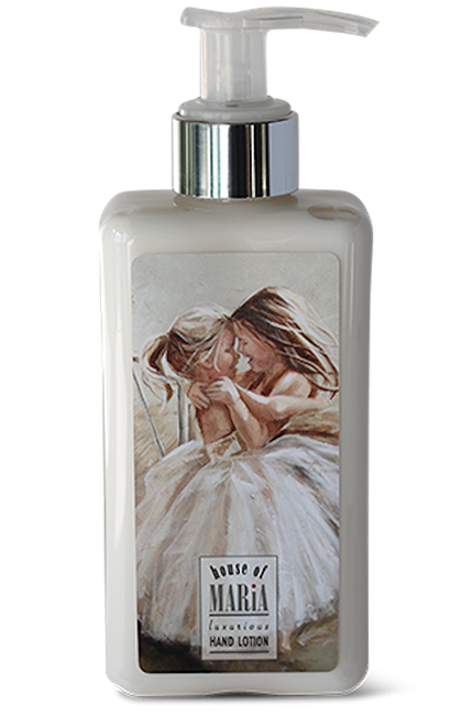 Girls Hugging | Cotton On | Hand Lotion