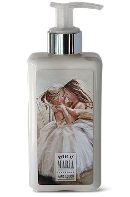 Girls Hugging | Cotton On | Hand Lotion