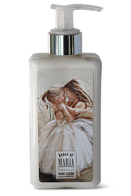 Hugging Girls | Sen Sen | Hand Lotion